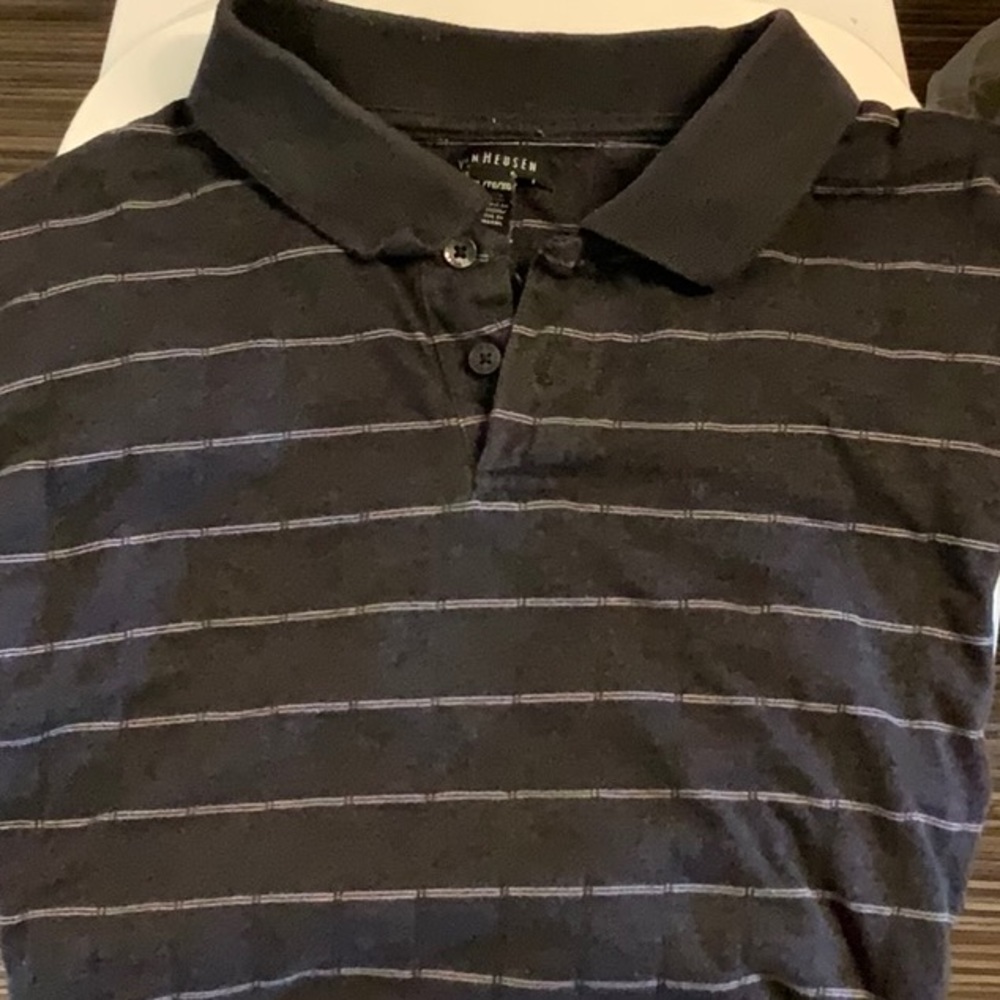 Men’s Van Heusen polo top